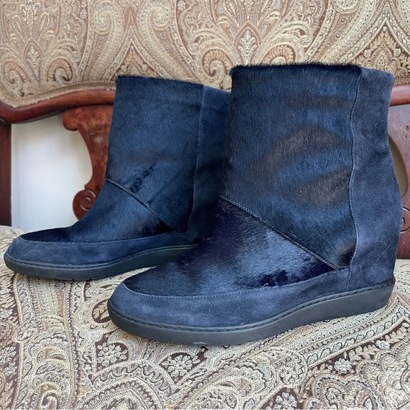 Vince Black Wedge Boots - Picture 4 of 9